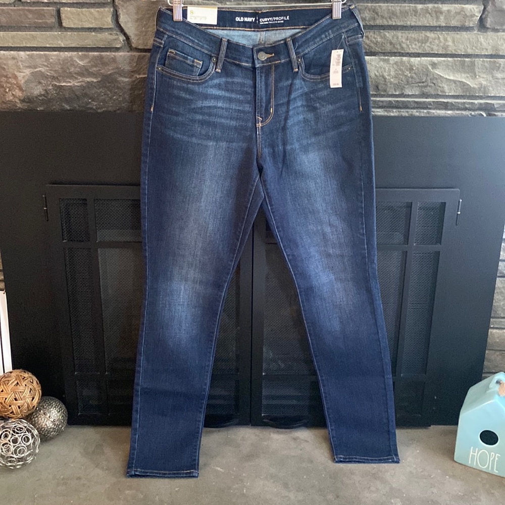 NWT Old Navy jeans…curvy skinny 8
